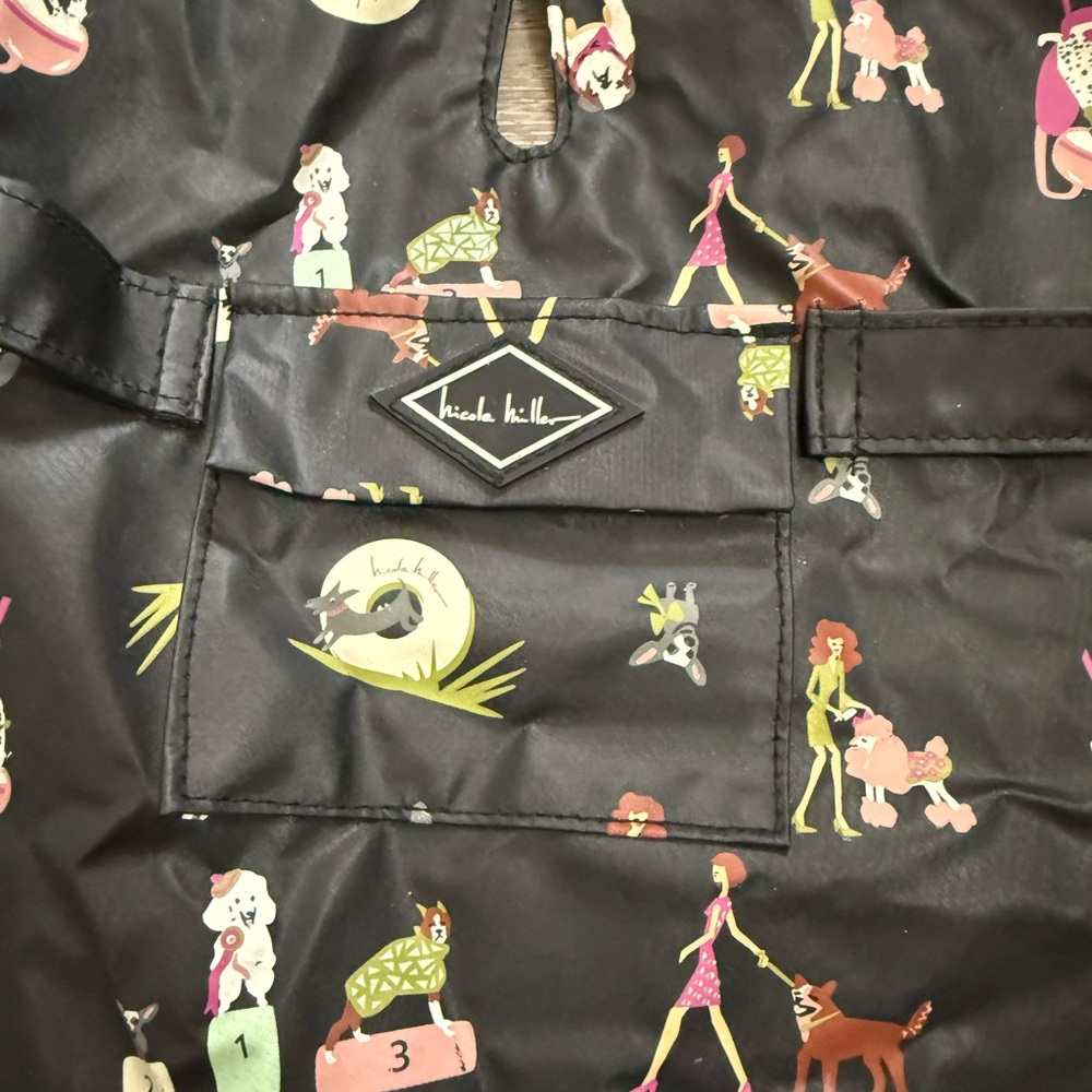Nicole Miller Black Dog Raincoat ☔️